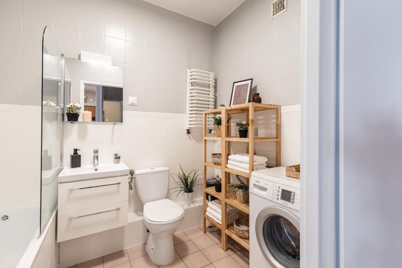 Superapart Polnej Rozy 1 Apartment Варшава Екстериор снимка