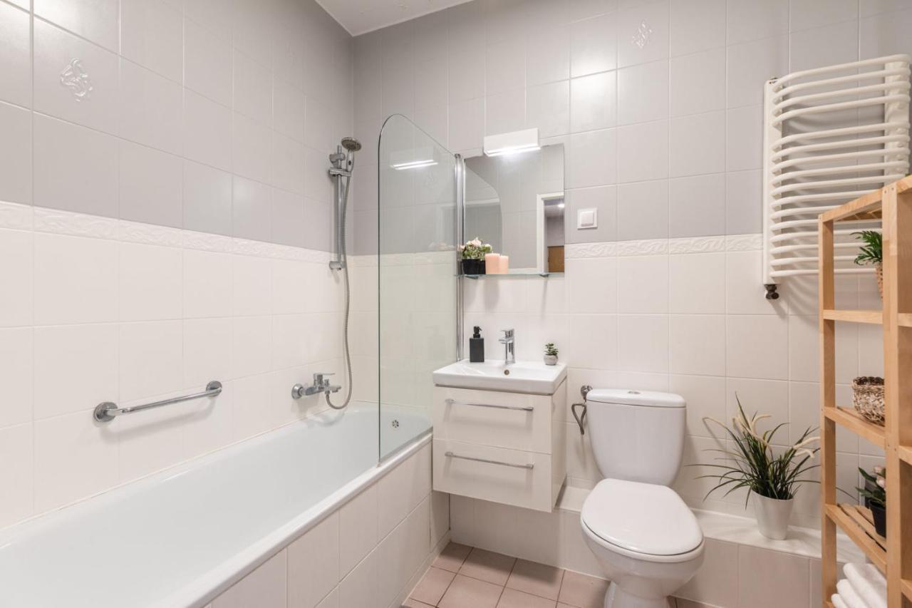 Superapart Polnej Rozy 1 Apartment Варшава Екстериор снимка